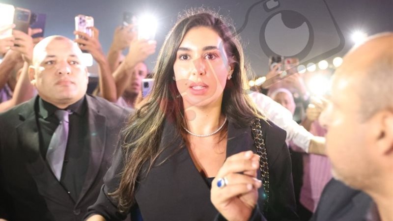 نجوم الفن في عزاء المنتجين الاربعة