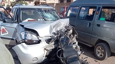 حادث تصادم مروع بين سيارة ملاكي وتروسيكل في شارع صلاح سالم