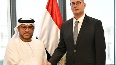 مصر والإمارات يبحثان سبل الفرص الاستثمارية والتعاون في قطاع البترول