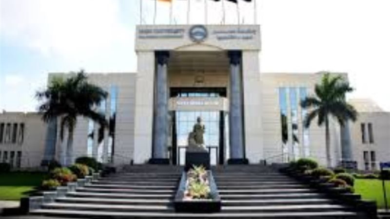 جامعة مصر للعلوم والتكنولوجيا