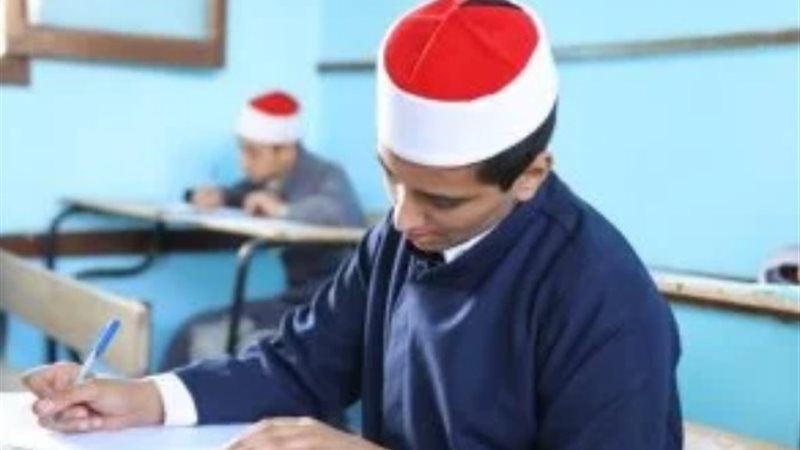 طلاب الشهاداتين