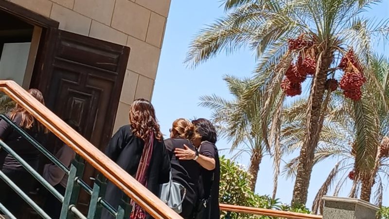 انهيار زوجة صلاح حسني