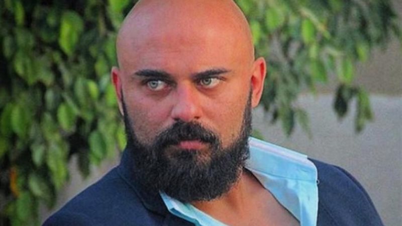 احمد صلاح حسني