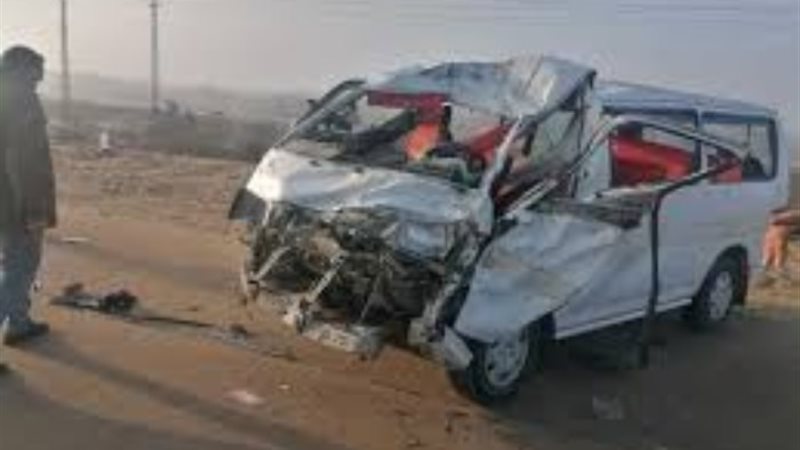 انقلاب سيارة ميكروباص _ أرشيفية