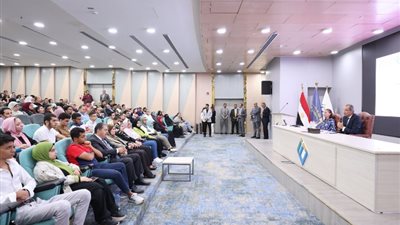 جامعة مصر للمعلوماتية تستقبل أوائل الثانوية العامة بحضور وزير الاتصالات