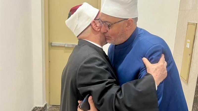 المفتيان السابق والحالي