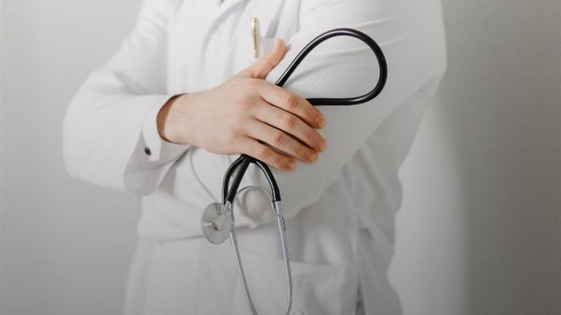 خريجى كليات الطب الأجنبية والخاصة بنقابة الأطباء
