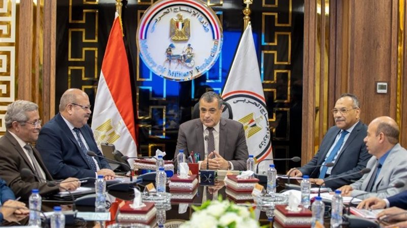 خلال الاجتماع