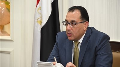 رئيس الوزراء يزور رأس الحكمة ويتفقد الأراضي البديلة لتعويضات الأهالي