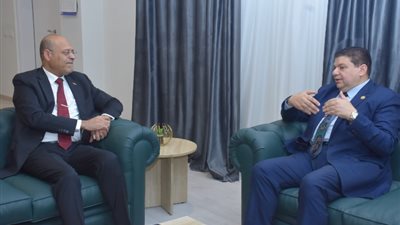 رئيس المحطات النووية يستقبل وزير العمل بمحطة الضبعة
