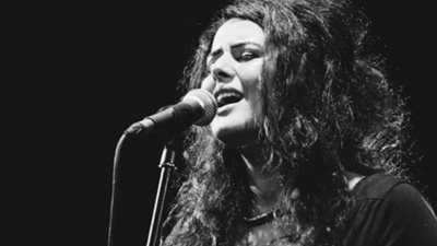 دينا الوديدي تحيي حفلا جماهيريا في مهرجان القلعة اليوم