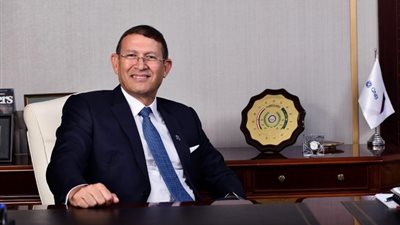 الرئيس التنفيذي لبنك QNB: البنك المركزي لم يضع حدودا للسحب النقدي من العملات الأجنبية