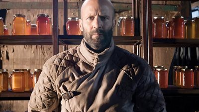 فيلم «The Beekeeper»، من أفلام السهرة ضمن ترشيحات «الجمهور»