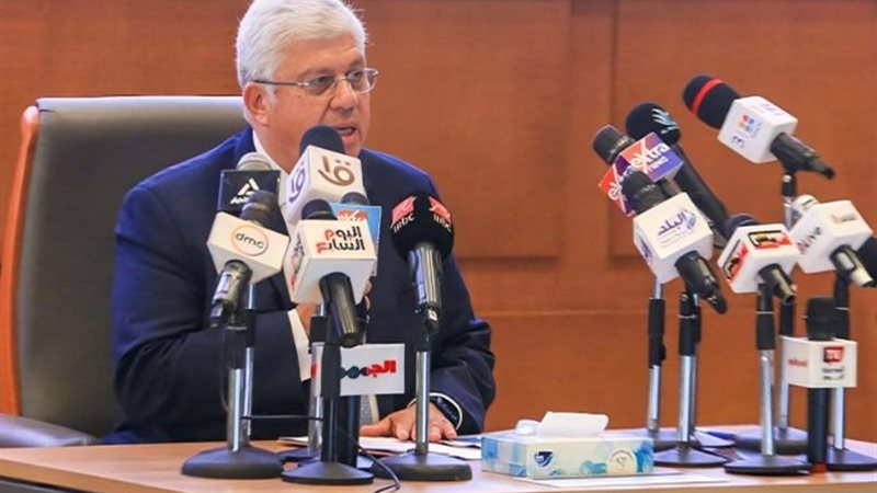 الدكتور أيمن عاشور وزير التعليم العالي والبحث العلمي
