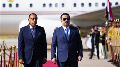 رئيس الوزراء يستقبل نظيره العراقي في مدينة العلمين (صور)