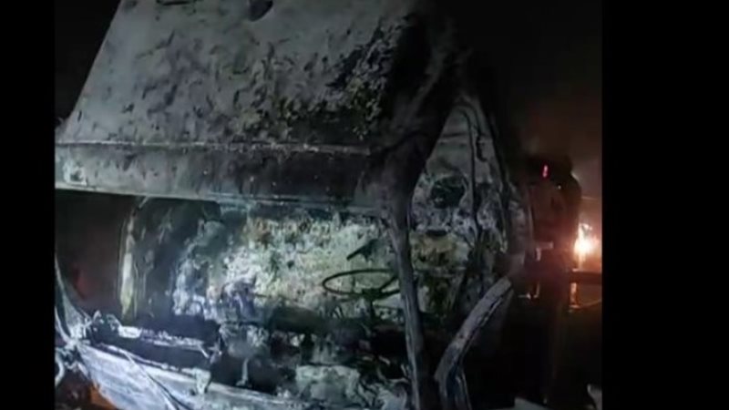 السيارة المحترقة