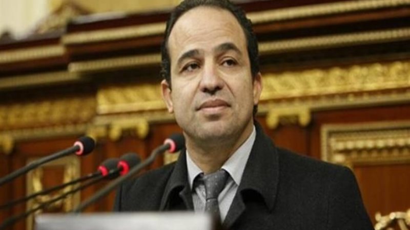 النائب السابق محمد إسماعيل
