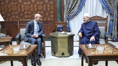 شيخ الأزهر يرحب بقرار تدريس العربية والدين في المدارس الدولية والأجنبية