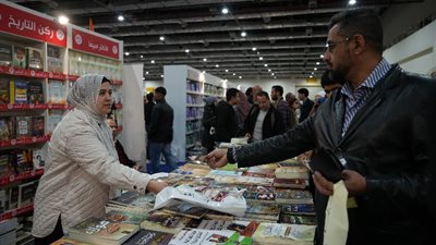 محافظات مصر تستعد لمعارض دائمة للسلع ومستلزمات المدارس بتخفيضات تصل لـ40%