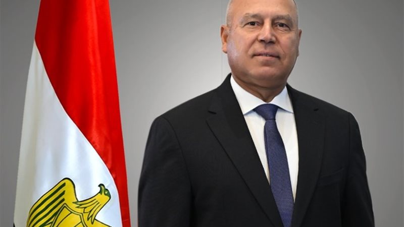 الفريق مهندس كامل الوزير نائب رئيس مجلس الوزراء للتنمية الص