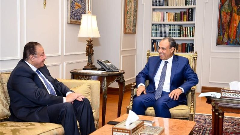 د. بدر عبد العاطي، وزير الخارجية ود. هشام عزمي، رئيس الجهاز