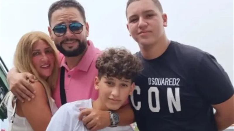 أحمد رزق وأسرته