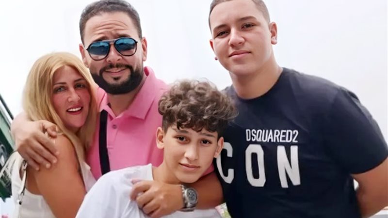 عائلة الفنان أحمد رزق