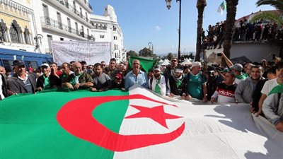 24 مليون جزائري يدلون بأصواتهم في الانتخابات الرئاسية اليوم