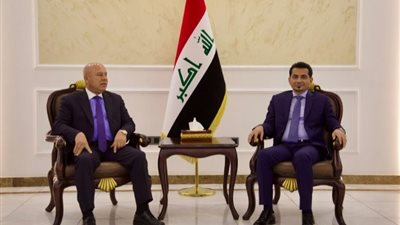 13 شركة مصرية تتفق على تنفيذ مشروعات تطوير البنية التحتية في العراق
