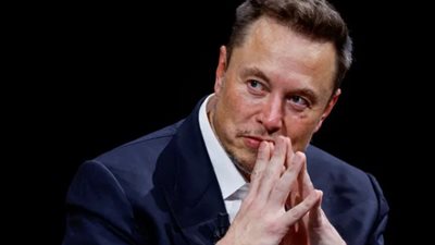 إيلون ماسك يقترب من تحقيق لقب «أول تريليونير في العالم»