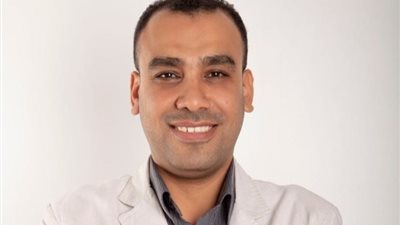 محمد إبراهيم طعيمة يكتب.. ماذا تريد روتانا من المطربين المصريين؟!