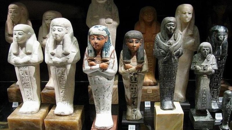 الآثار المصرية المهربة في الخارج