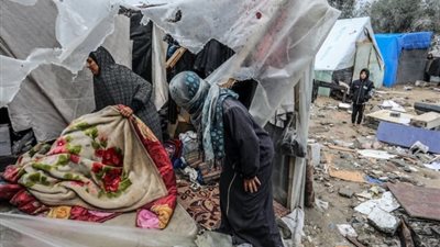 وسائل إعلام فلسطينية: 14 شهيدا وعشرات المصابين في قصف خيام النازحين