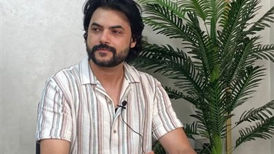 محمود حمدان لـ «الجمهور»: سعيد بمشاركتي في تقديم ماستر كلاس بمهرجان المسرح العربي