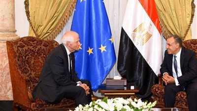 وزير الخارجية يناقش تعزيز الشراكة الاستراتيجية مع الاتحاد الأوروبي