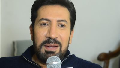 «حرارة الجو»، هاني رمزي يكشف لـ«الجمهور» سر توقف مسلسل بدون مقابل