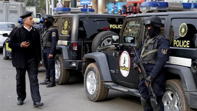 ضبط قضايا اتجار في النقد الأجنبي بقيمة 5 ملايين جنيه خلال 24 ساعة