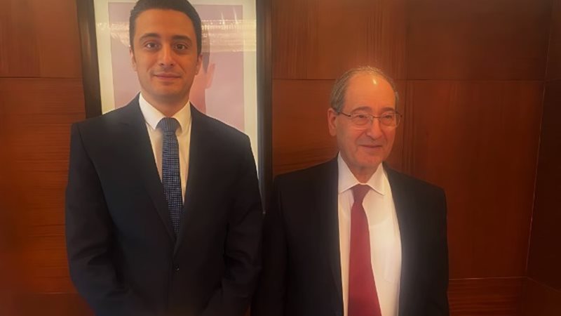 وزير الخارجية السوري والزميل مصطفى عنبر