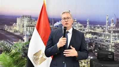 كريم بدوي يصدر حركة تنقلات وتكليفات جديدة بين قيادات «البترول»