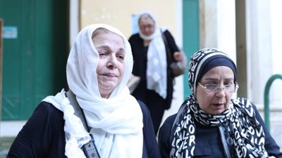 انهيار ودموع، وفاء عامر ومنال سلامة ورشوان توفيق أبرز حضور جنازة ناهد رشدي