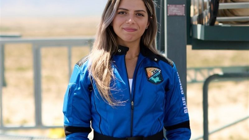 سارة صبري أول مصرية تصل الفضاء