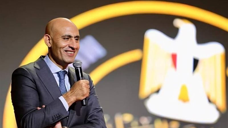 محمد عبد اللطيف وزير التربية والتعليم