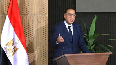 رئيس الوزراء يكشف سبب ارتفاع أسعار الطماطم ويزف بشرة للمواطنين