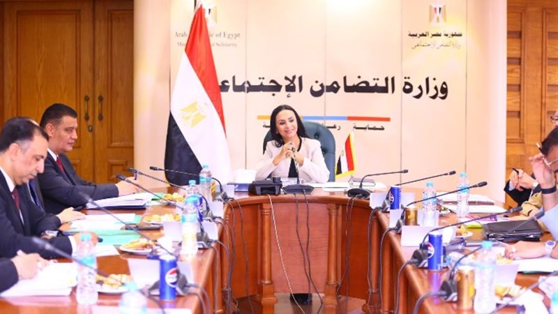 خلال الاجتماع