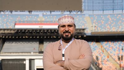 «مصر استوطتنا منذ الطفولة»، مقدمة رائعة لخليل بلوشي قبل مباراة الأهلي (فيديو)
