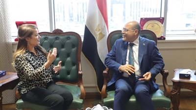 تدريب مساحين، وزير العمل لوكيل كلية الإنسانيات: تلبية احتياجات 