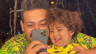 انهيار زوجة إسماعيل الليثي في عزاء نجلها «ضاضا» (فيديو)