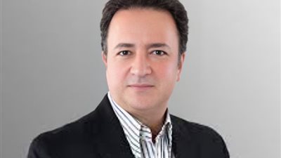 فقدت والدي ربنا يرحمه ويصبرنا على الفراق، الموت يفجع الإعلامي أحمد عبدون