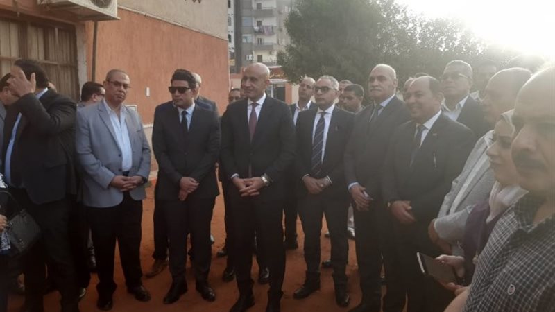 وزير التربية والتعليم خلال زيارته لمدارس سوهاج
