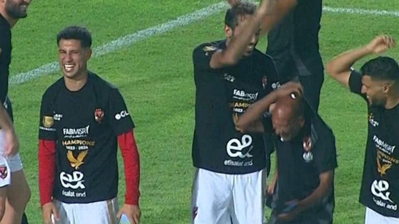 لاعبي الأهلي